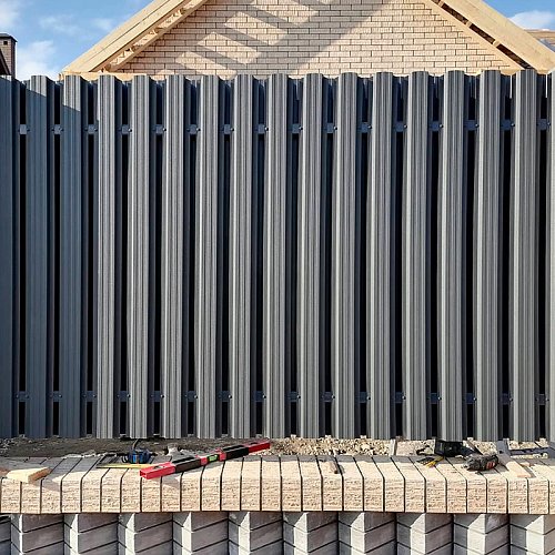 Забор из металлоштакетника 1,7м