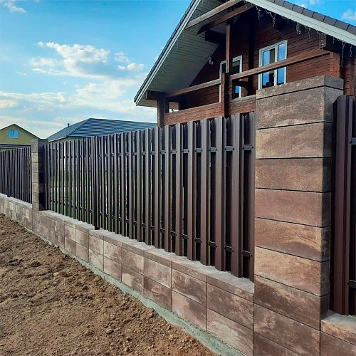 Забор из металлоштакетника 1,7м