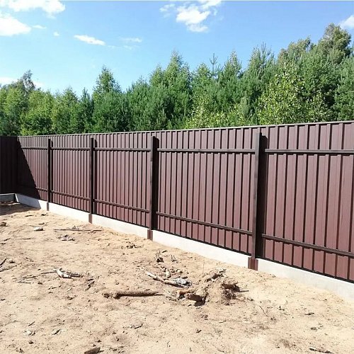 Забор из профлиста 2м