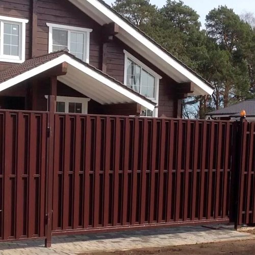 Забор из металлоштакетника 1,7м