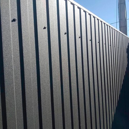 Забор из профлиста 2м