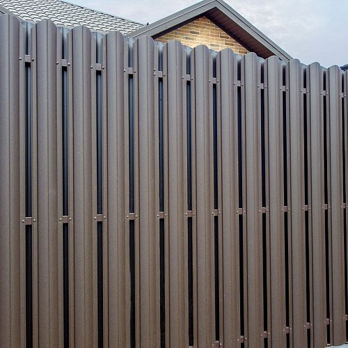 Забор из металлоштакетника 1,7м