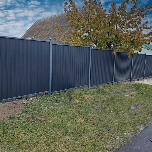 Забор из профлиста 2м